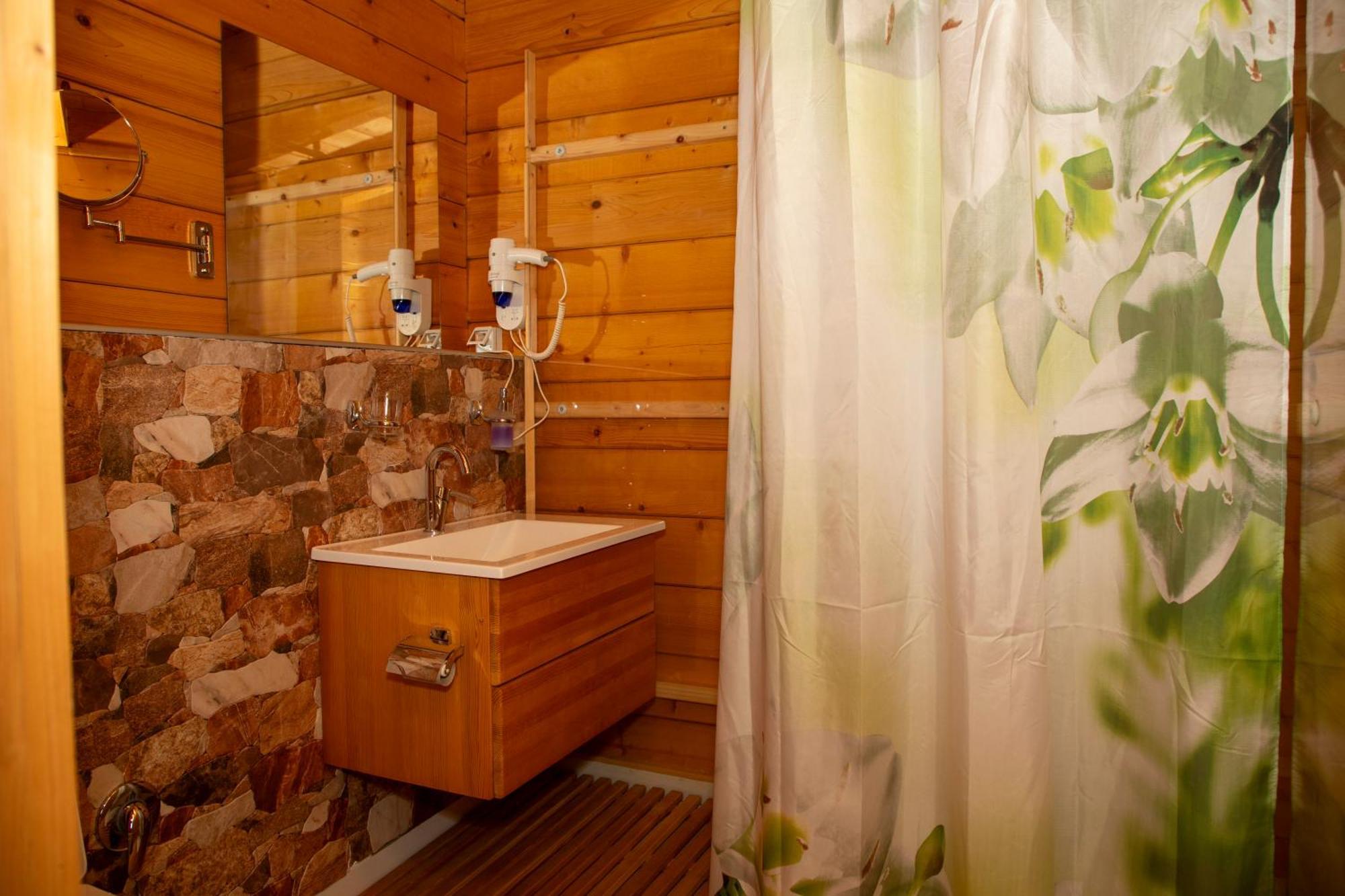 Guest House Mala Prica Zivinice Bagian luar foto