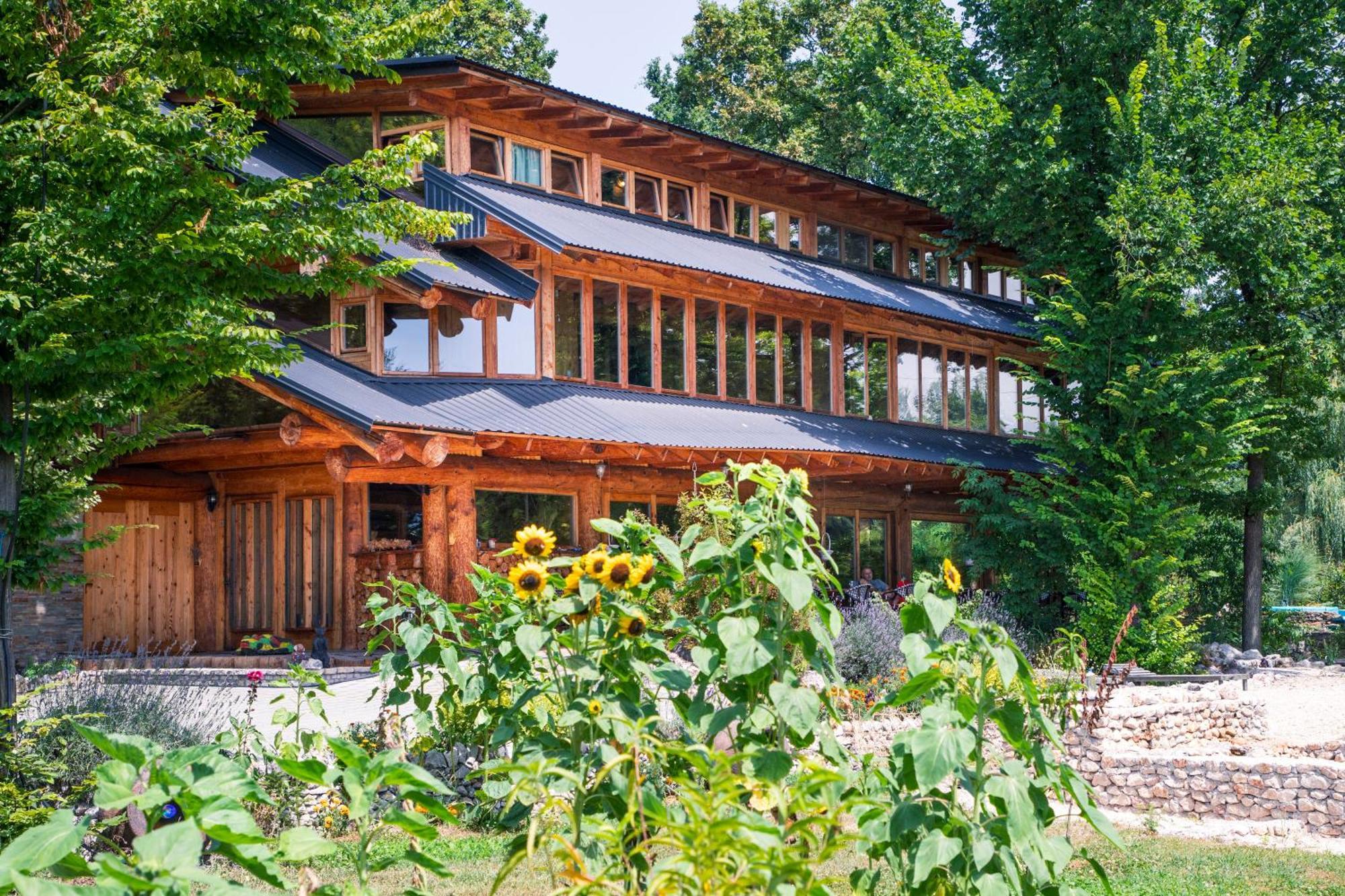 Guest House Mala Prica Zivinice Bagian luar foto